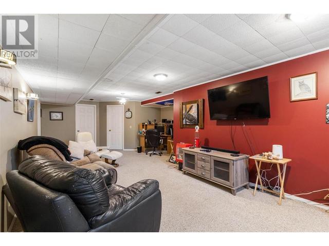 3194 Mcleod Rd, House detached with 3 bedrooms, 2 bathrooms and 4 parking in West Kelowna BC | Image 15
