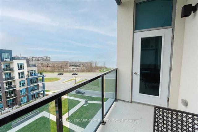 609 - 16 Concord Pl, Condo with 1 bedrooms, 1 bathrooms and 1 parking in Grimsby ON | Image 15