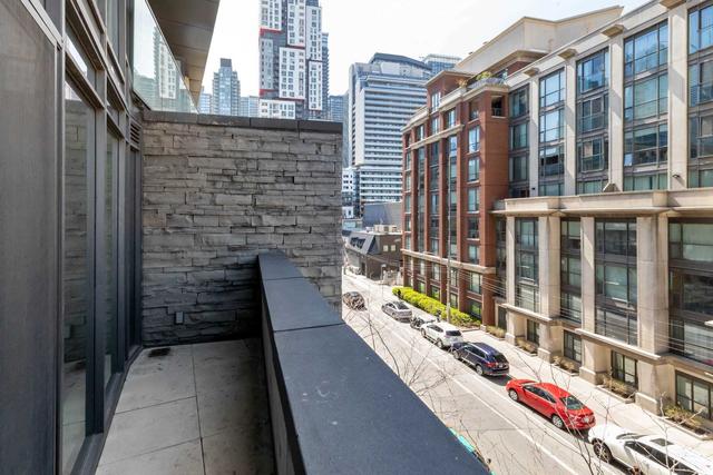 401 - 15 Beverley St, Condo with 1 bedrooms, 1 bathrooms and 0 parking in Toronto ON | Image 16