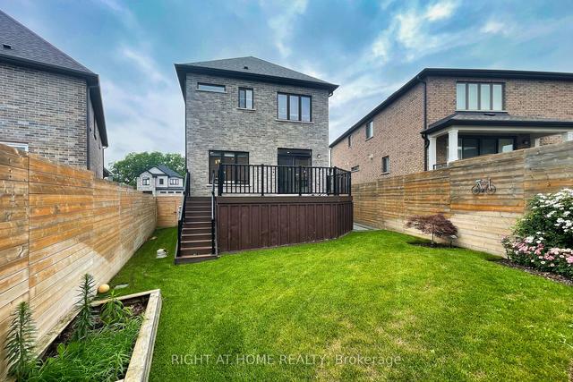 206 Spring Garden Dr, House detached with 3 bedrooms, 4 bathrooms and 4 parking in Waterloo ON | Image 26
