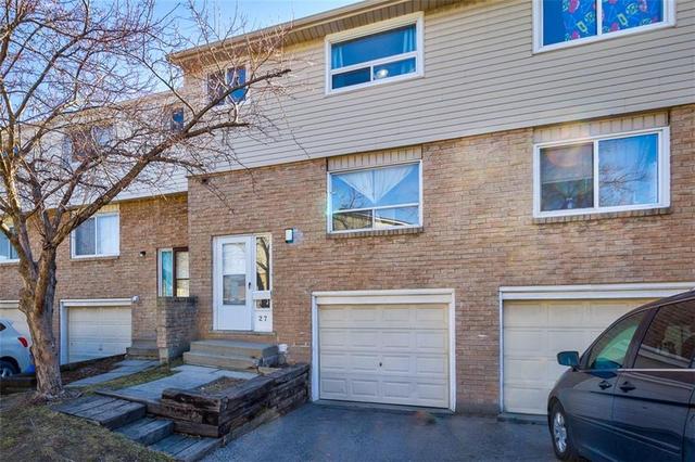 27 - 262 Kenora Ave, House attached with 3 bedrooms, 1 bathrooms and 1 parking in Hamilton ON | Image 1