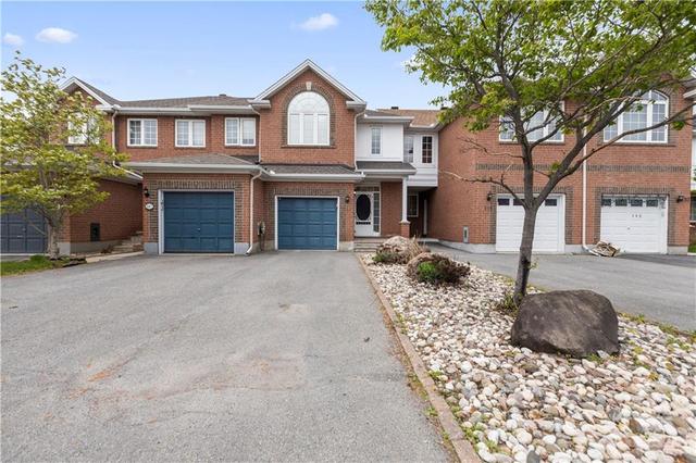 189 Scout St, Townhouse with 2 bedrooms, 2 bathrooms and 3 parking in Ottawa ON | Image 2