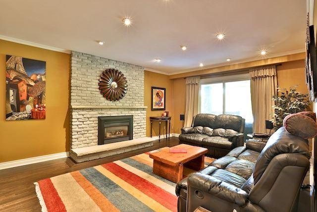 104 Willowbrook Rd, House detached with 4 bedrooms, 4 bathrooms and 4 parking in Markham ON | Image 7