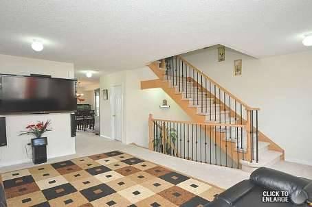 8 Unionville Cres S, House attached with 3 bedrooms, 4 bathrooms and 1 parking in Brampton ON | Image 9