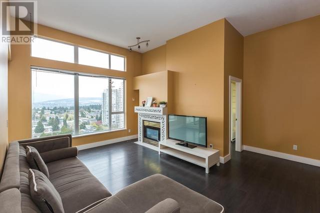 PH2 - 7077 Beresford St, Condo with 2 bedrooms, 1 bathrooms and 1 parking in Burnaby BC | Image 6