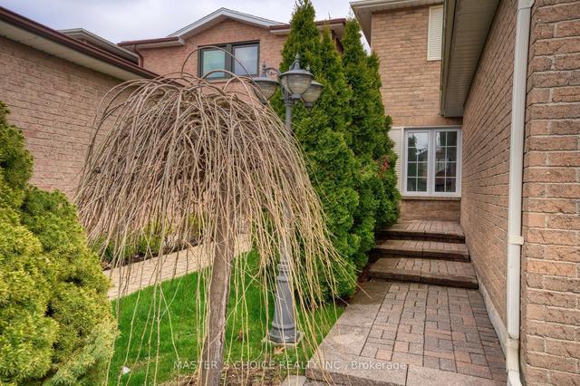 87 Lund St, House detached with 3 bedrooms, 3 bathrooms and 3 parking in Richmond Hill ON | Image 12