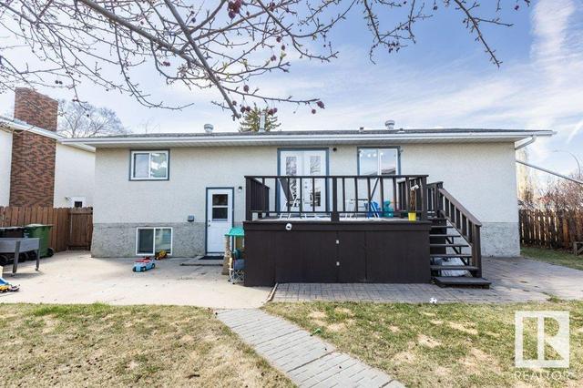 10707 108 Ave, House detached with 5 bedrooms, 3 bathrooms and null parking in Westlock AB | Image 10