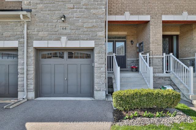 64 Paper Mills Cres, House attached with 4 bedrooms, 3 bathrooms and 2 parking in Richmond Hill ON | Image 1