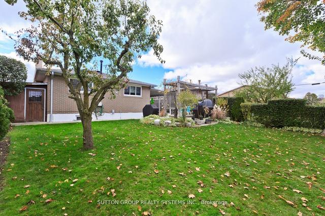 39 Benton St, House detached with 3 bedrooms, 2 bathrooms and 3 parking in Brampton ON | Image 33