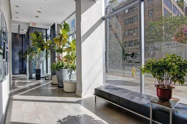 404 - 33 Lombard St, Condo with 1 bedrooms, 1 bathrooms and 1 parking in Toronto ON | Image 17