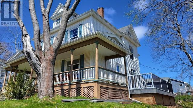 36 Pleasant St, House detached with 4 bedrooms, 2 bathrooms and null parking in Pictou NS | Image 26