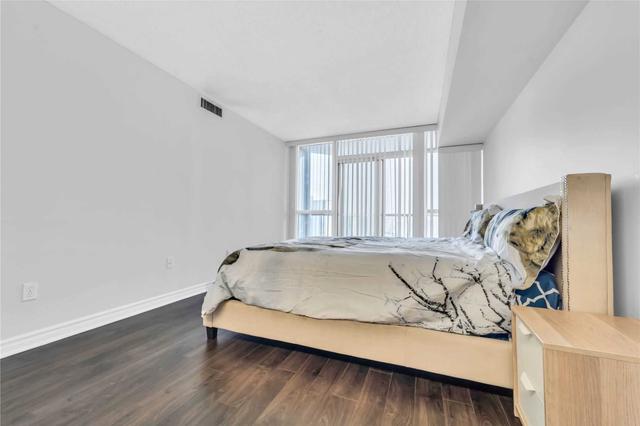 1617 - 1 Rowntree Rd, Condo with 2 bedrooms, 2 bathrooms and 1 parking in Toronto ON | Image 10