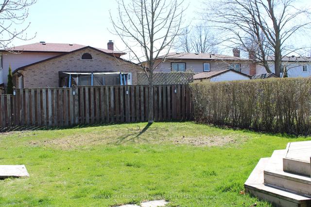 713 Hillcroft St, House semidetached with 3 bedrooms, 2 bathrooms and 4 parking in Oshawa ON | Image 26