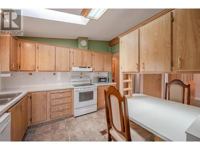 33 - 6822 Leighton Cres, House other with 2 bedrooms, 2 bathrooms and null parking in Okanagan Similkameen C BC | Image 19