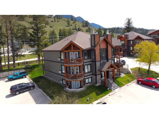 505 - 7307 Prospector Ave, Condo with 2 bedrooms, 2 bathrooms and null parking in Radium Hot Springs BC | Image 1