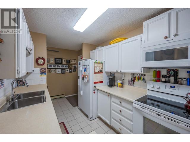 403 - 740 Winnipeg St, Condo with 2 bedrooms, 2 bathrooms and 1 parking in Penticton BC | Image 17