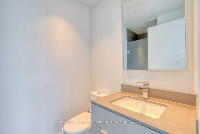 5701 - 7 Grenville St, Condo with 2 bedrooms, 2 bathrooms and 0 parking in Toronto ON | Image 13