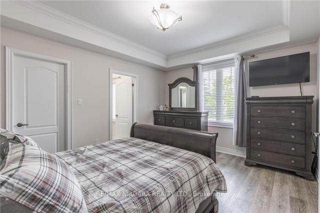 1 - 288 Main St E, House detached with 3 bedrooms, 4 bathrooms and 3 parking in Grimsby ON | Image 8