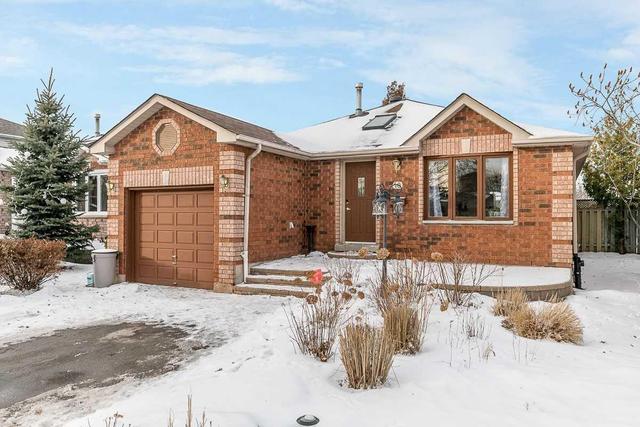 10 Orok Lane, House detached with 3 bedrooms, 2 bathrooms and 4 parking in Barrie ON | Image 1