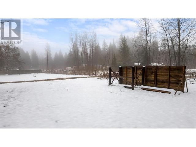 3711 Lefreniere Road, House detached with 1 bedrooms, 1 bathrooms and null parking in Columbia Shuswap E BC | Image 21