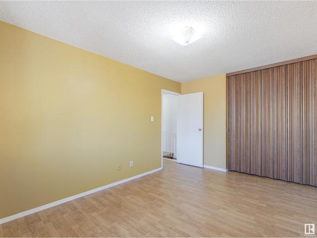 5 Willowdale Pl Nw, House attached with 3 bedrooms, 1 bathrooms and 2 parking in Edmonton AB | Image 30
