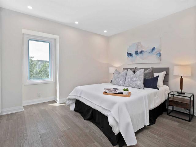 62 Foxley St, House attached with 3 bedrooms, 4 bathrooms and 1 parking in Toronto ON | Image 8