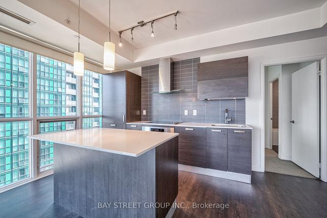 2208 - 11 Bogert Ave, Condo with 2 bedrooms, 2 bathrooms and 1 parking in Toronto ON | Image 31