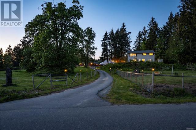 2120 Huddington Rd, House detached with 4 bedrooms, 2 bathrooms and 10 parking in Nanaimo A BC | Image 1