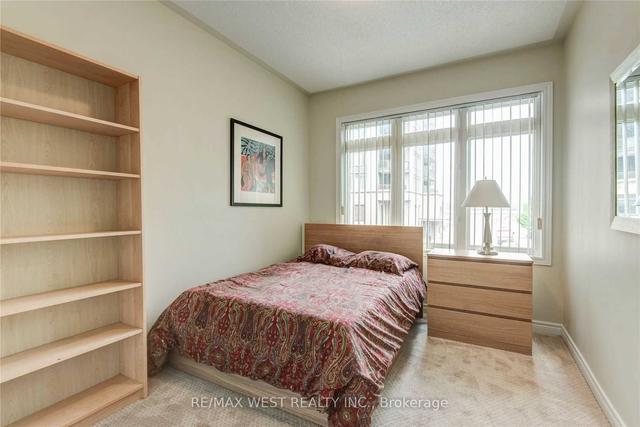129 - 383 Prince Of Wales Dr, Townhouse with 3 bedrooms, 3 bathrooms and 2 parking in Mississauga ON | Image 4