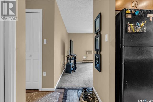 204 - 250 Pinehouse Pl, Condo with 1 bedrooms, 1 bathrooms and null parking in Saskatoon SK | Image 3
