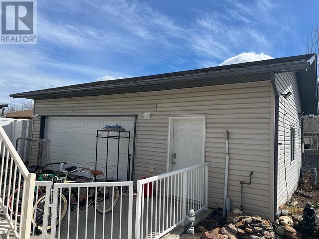1717 87 Ave, House detached with 3 bedrooms, 3 bathrooms and 2 parking in Dawson Creek BC | Image 27