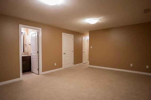 1 - 213 Silkstone Rd W, Home with 3 bedrooms, 2 bathrooms and 2 parking in Lethbridge AB | Image 25