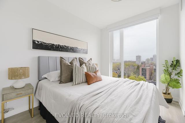 1102 - 223 St. Clair Ave W, Condo with 3 bedrooms, 2 bathrooms and 1 parking in Toronto ON | Image 15