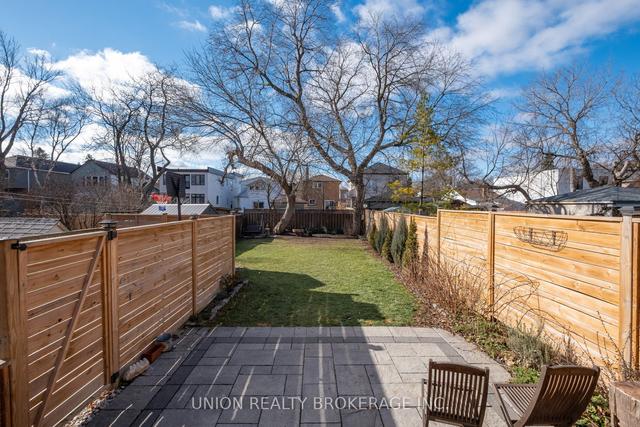80 Eastwood Ave, House detached with 3 bedrooms, 2 bathrooms and 1 parking in Toronto ON | Image 29