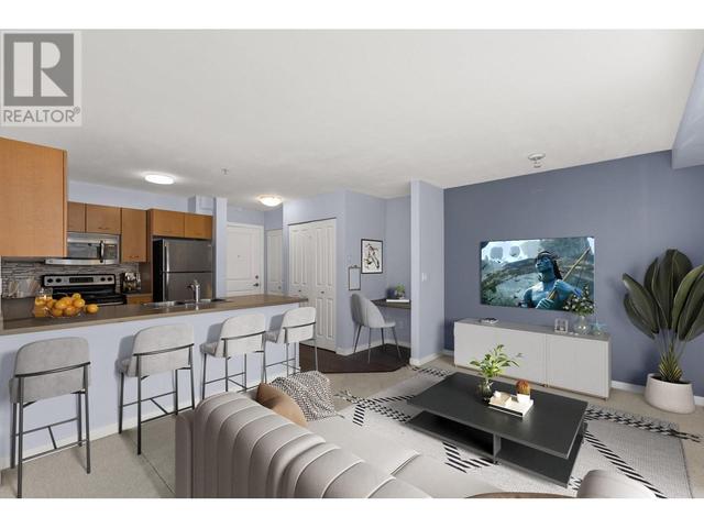 301 - 533 Yates Rd, Condo with 1 bedrooms, 1 bathrooms and 1 parking in Kelowna BC | Image 3