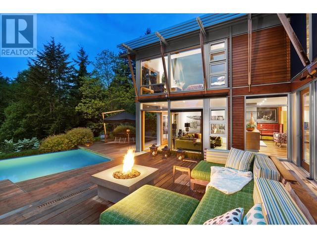 4229 Sunset Boulevard, House other with 3 bedrooms, 3 bathrooms and 3 parking in North Vancouver BC | Image 9
