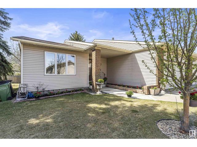 10756 153 Ave Nw, House semidetached with 3 bedrooms, 2 bathrooms and null parking in Edmonton AB | Image 3
