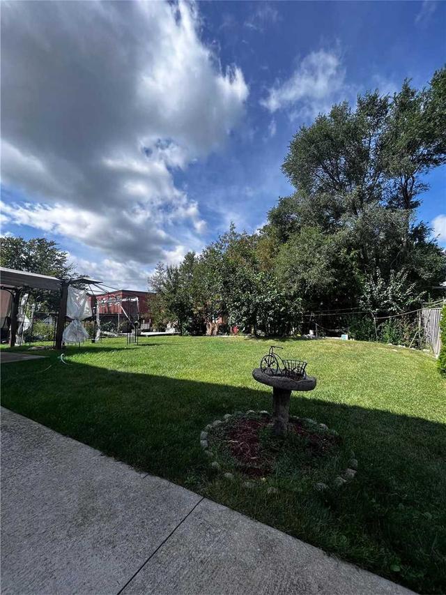 48 Gleneagle Cres, House detached with 4 bedrooms, 4 bathrooms and 6 parking in Toronto ON | Image 9