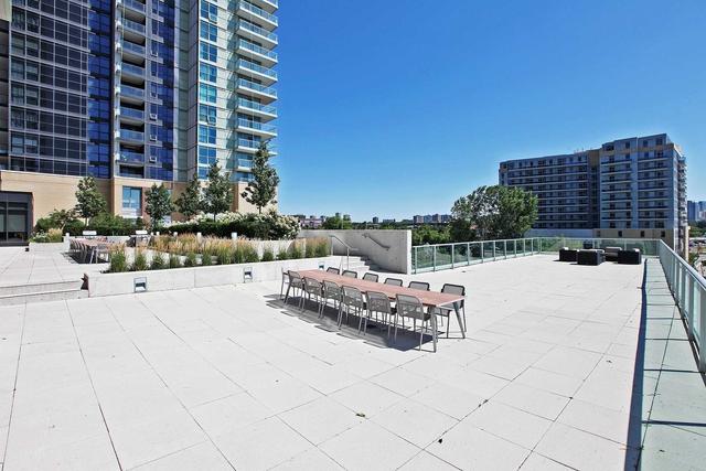 TH09 - 19 Singer Ct, Townhouse with 3 bedrooms, 3 bathrooms and 1 parking in Toronto ON | Image 32