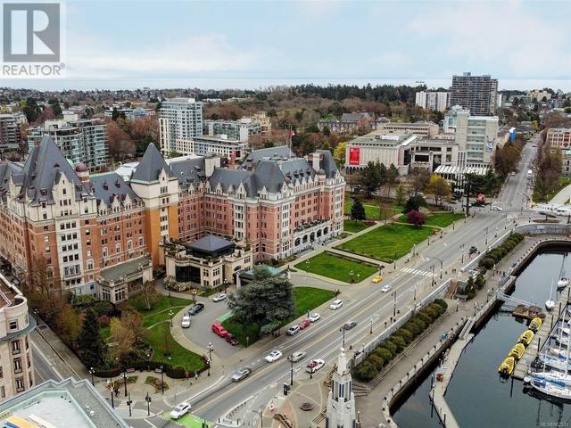 THE EMPRESS HOTEL IS JUST STEPS AWAY | Image 28