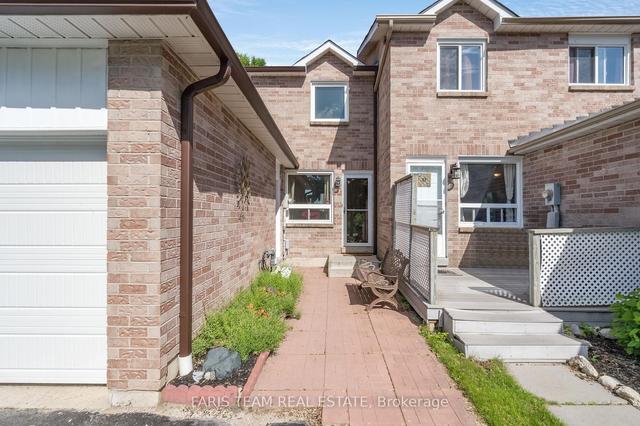 190 Tupper St E, House attached with 3 bedrooms, 2 bathrooms and 5 parking in New Tecumseth ON | Image 18