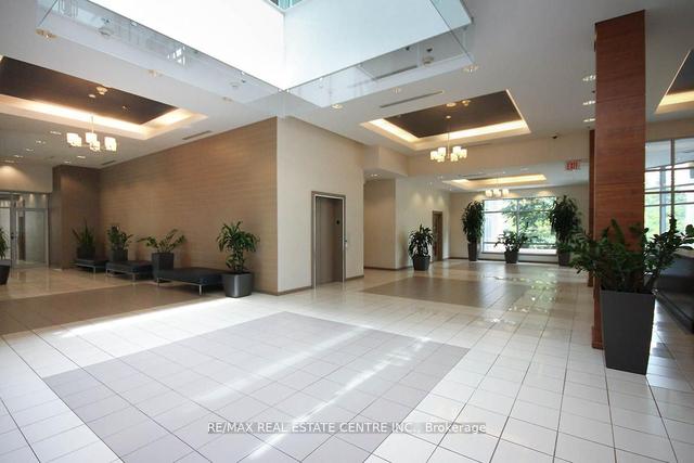 1005 - 1 Elm Dr, Condo with 2 bedrooms, 2 bathrooms and 1 parking in Mississauga ON | Image 28