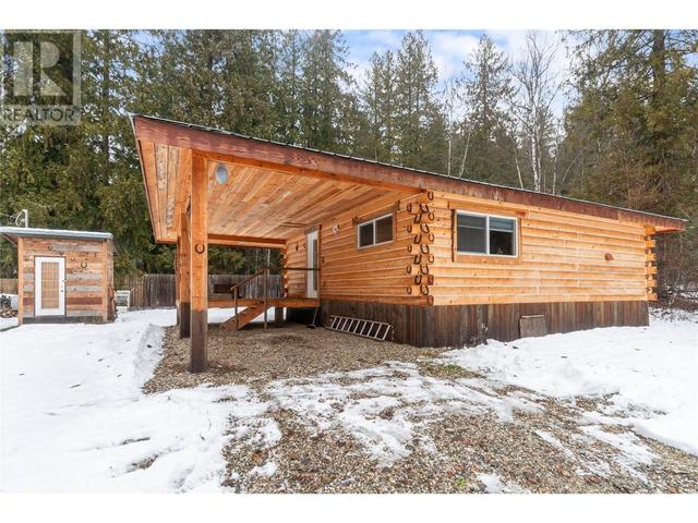 3711 Lefreniere Road, House detached with 1 bedrooms, 1 bathrooms and null parking in Columbia Shuswap E BC | Image 1