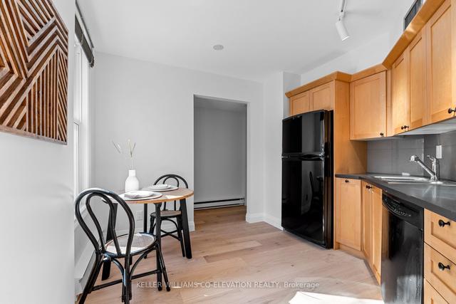 82 St Nicholas St, Townhouse with 1 bedrooms, 2 bathrooms and 1 parking in Toronto ON | Image 3
