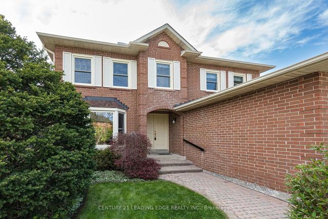 18 Tilman Cir, House detached with 4 bedrooms, 3 bathrooms and 4 parking in Markham ON | Image 12