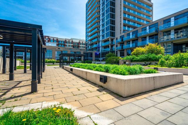 404 - 1940 Ironstone Dr, Condo with 2 bedrooms, 2 bathrooms and 2 parking in Burlington ON | Image 27