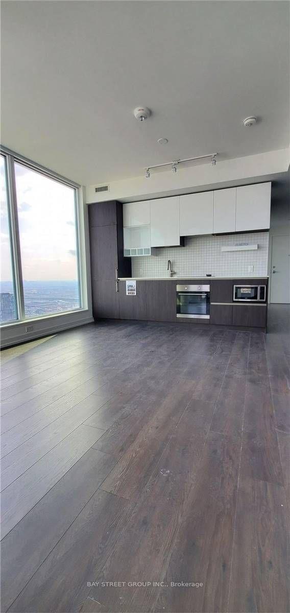 5702 - 898 Portage Pkwy, Condo with 3 bedrooms, 2 bathrooms and 1 parking in Vaughan ON | Image 4