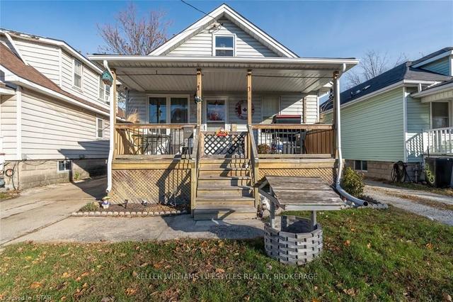 356 Exmouth St, House detached with 3 bedrooms, 2 bathrooms and 2 parking in Sarnia ON | Image 12