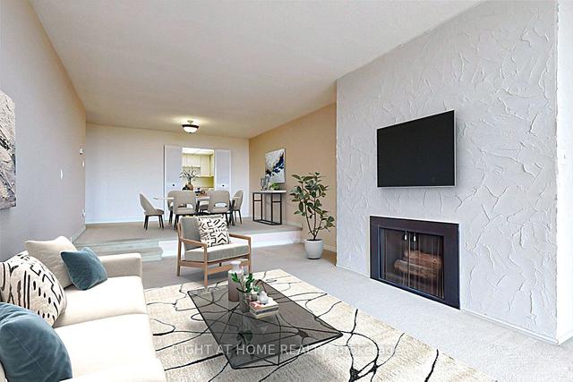 1207 - 20 Speers Rd, Condo with 2 bedrooms, 2 bathrooms and 1 parking in Oakville ON | Image 14
