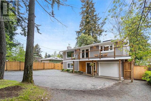 2720 Labieux Rd, House detached with 4 bedrooms, 3 bathrooms and 6 parking in Nanaimo BC | Image 3
